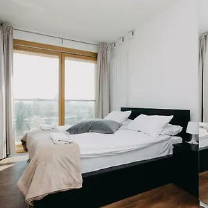 Shortstaypoland Kolejowa Апартаменты