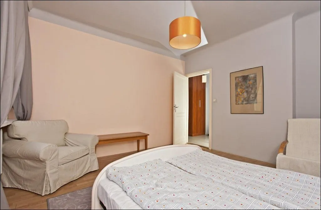 P&O Apartments Old Town 바르샤바 0*,